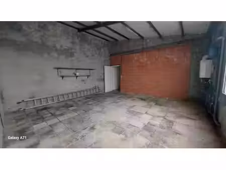 garagebox + berging van 70m² te eernegem
