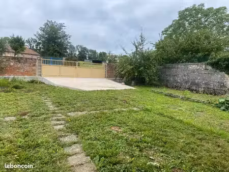 belle fermette dans un îlot de fraîcheur