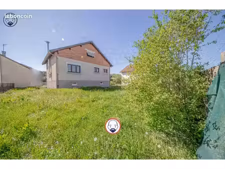 maison 7 pièces 90 m²