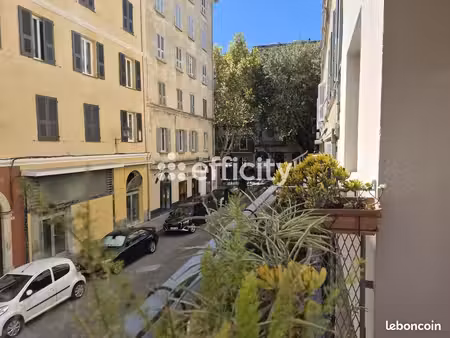appartement 4 pièces 64 m²