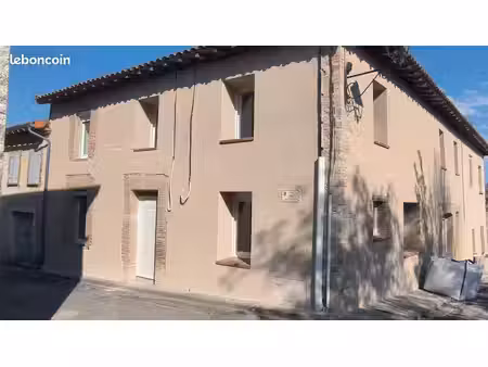 maison de village . t4 . 105m²
