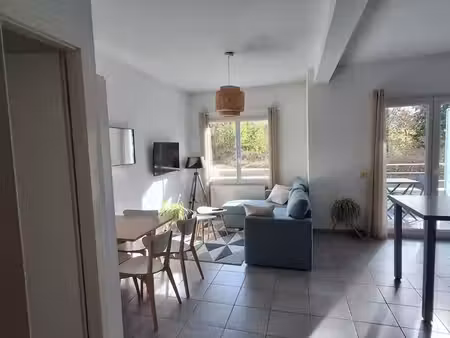 location t2 meublé au calme dans belle résidence