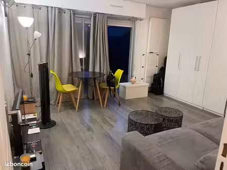 studio meublé