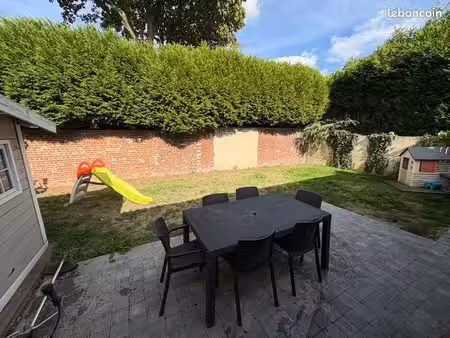 maison a louer avec 2 chambres et 1 jardin