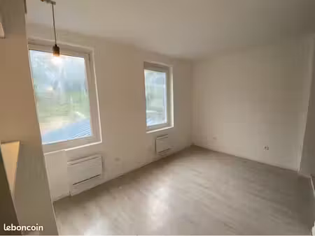 studio amiens - proche apradis  campus sud et chu