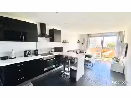 location t2 meublé vue mer