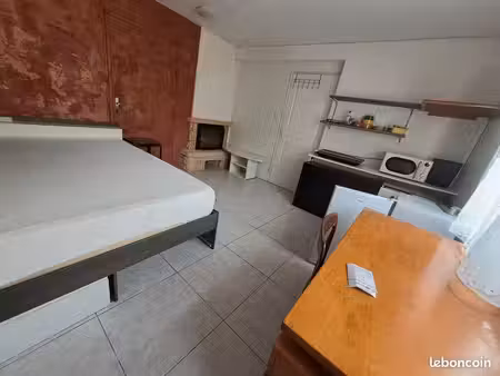 chambre meublee