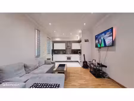 appartement t3 centre ville nay