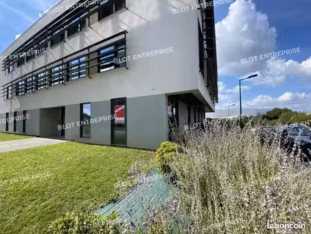 bureaux 184 m²