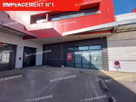 local commercial 441 m²