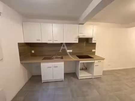 location appartement 4 pièces 62 m² à castelnaudary (11400)