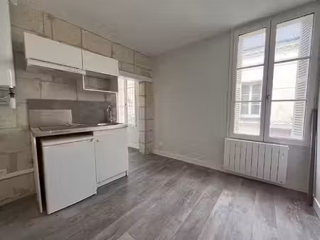 appartement 1 pièces 27 m² à louer châtellerault 86100 ? | era immobilier