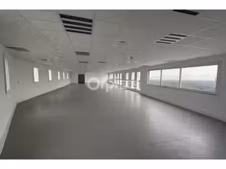 location bureaux avignon 84000 245m²