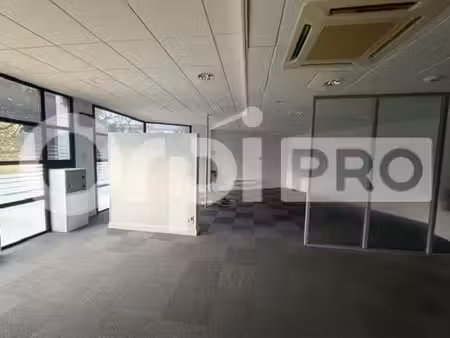 location bureaux la rochelle 17000 216m²