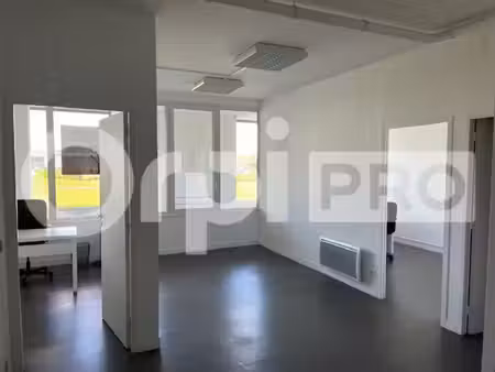 location bureaux puilboreau 17138 61m²