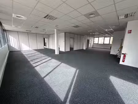 location bureaux reims 51100 261m²