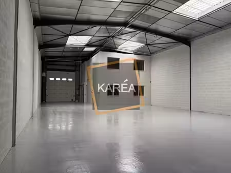 location local d’activités pontault combault 77340 389m²