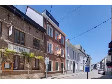 gerenoveerd appartement op 1°verdieping in centrum lier met 2 slaapkamers op 50 meter van 