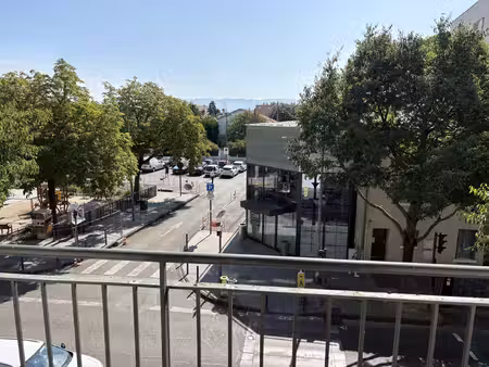 appartement 5 pièces avec cave et parking  la tour sainte ca