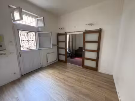 a vendre 2p plein centre de vincennes