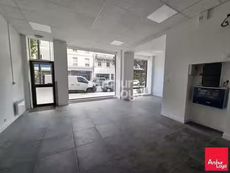 location commerce angers 49100 100m²