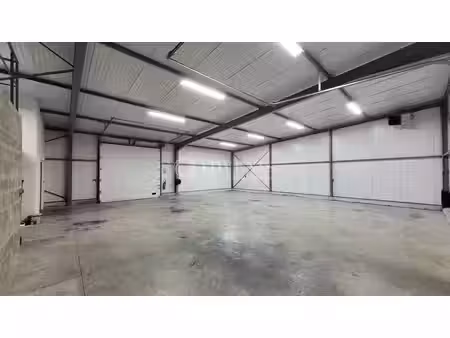 vente local d’activités 205m²