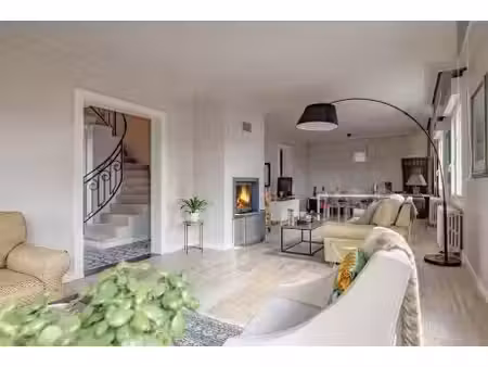 plescop centre à pied-maison rénovée de 145 m2 avec vie de pl