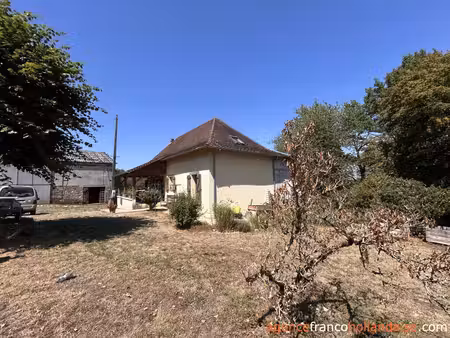 espaces extérieurs généreux  intimité et dépendances