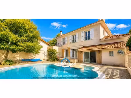 maison familiale 300m²  6 chambres  piscine et appartement indépendant - sainte livrade su