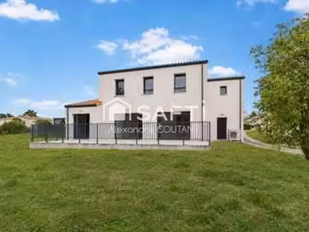 vente maison à thorigny (85480) : à vendre / 184m² thorigny