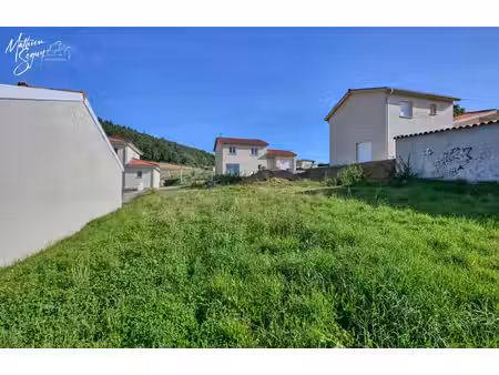 terrain constructible dans un village convivial