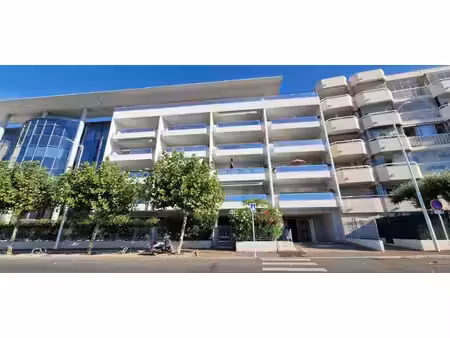 location parking cannes 06150