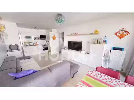 bel appartement 3 pièces de 58 m² avec balcon ? au coeur d'ivry port