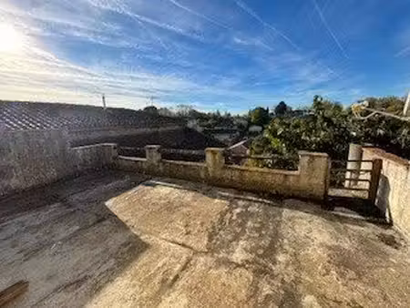 maison de 251 m2 à rénover avec local commercial