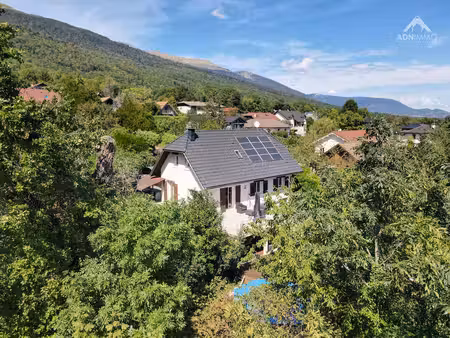 maison 4 pièces 184 m2