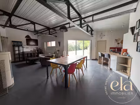 maison familiale et contemporaine 4 pièces avec jardin