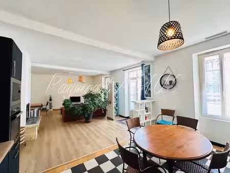 charmante maison de plain-pied rénovée et lumineuse  à quelques pas des commodité