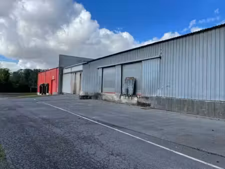 location entrepôt moreuil 80110 4690m²