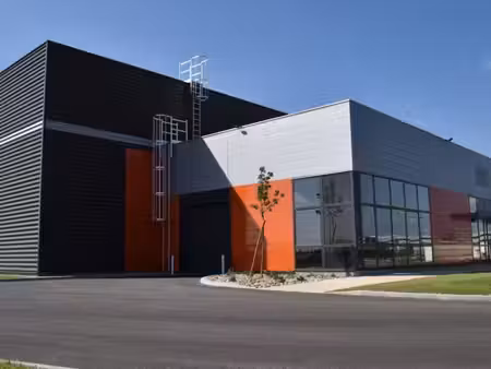 location local d’activités poitiers 86000 396m² à 400m²