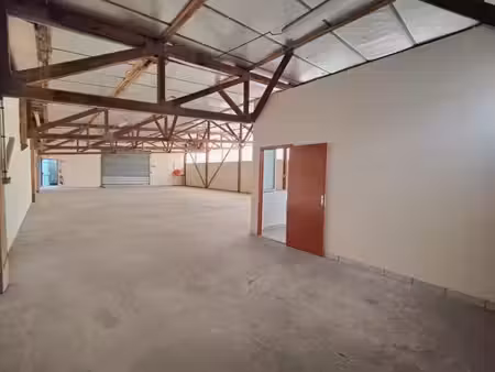 location local d’activités rouen 76000 300m²