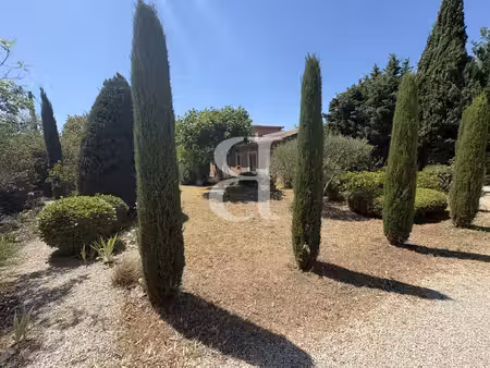 belle villa avec studio indépendant à bédoin