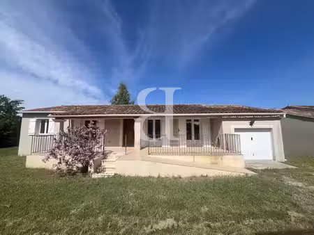 villa de plain-pied avec garage et jardin à loriol-du-comtat