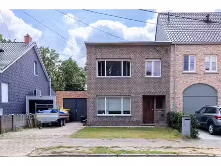 woning met o.a. 3 slaapkamers in een doodlopende straat