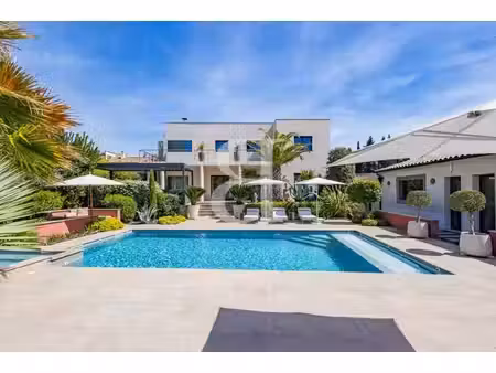 magnifique villa contemporaine avec piscine