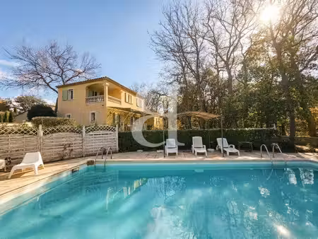 jolie villa sur les hauteurs à vendre à mormoiron