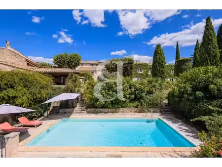 maison de maître avec piscine dans la région de vaison la roma