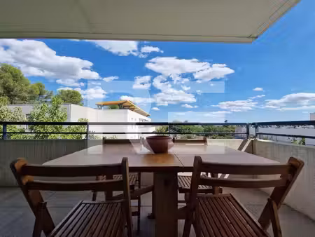 nimes appartement 63 m² avec 2 chambres terrasse de 18 m² et garage