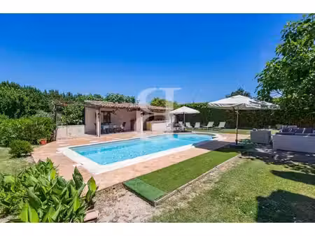 magnifique mas de ville avec piscine à cabannes - exclusivité