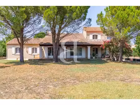 magnifique maison avec garage à saint etienne du grès
