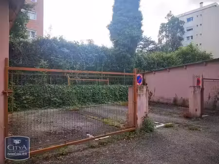 parking à louer - saint-julien-en-genevois (74) - 100€